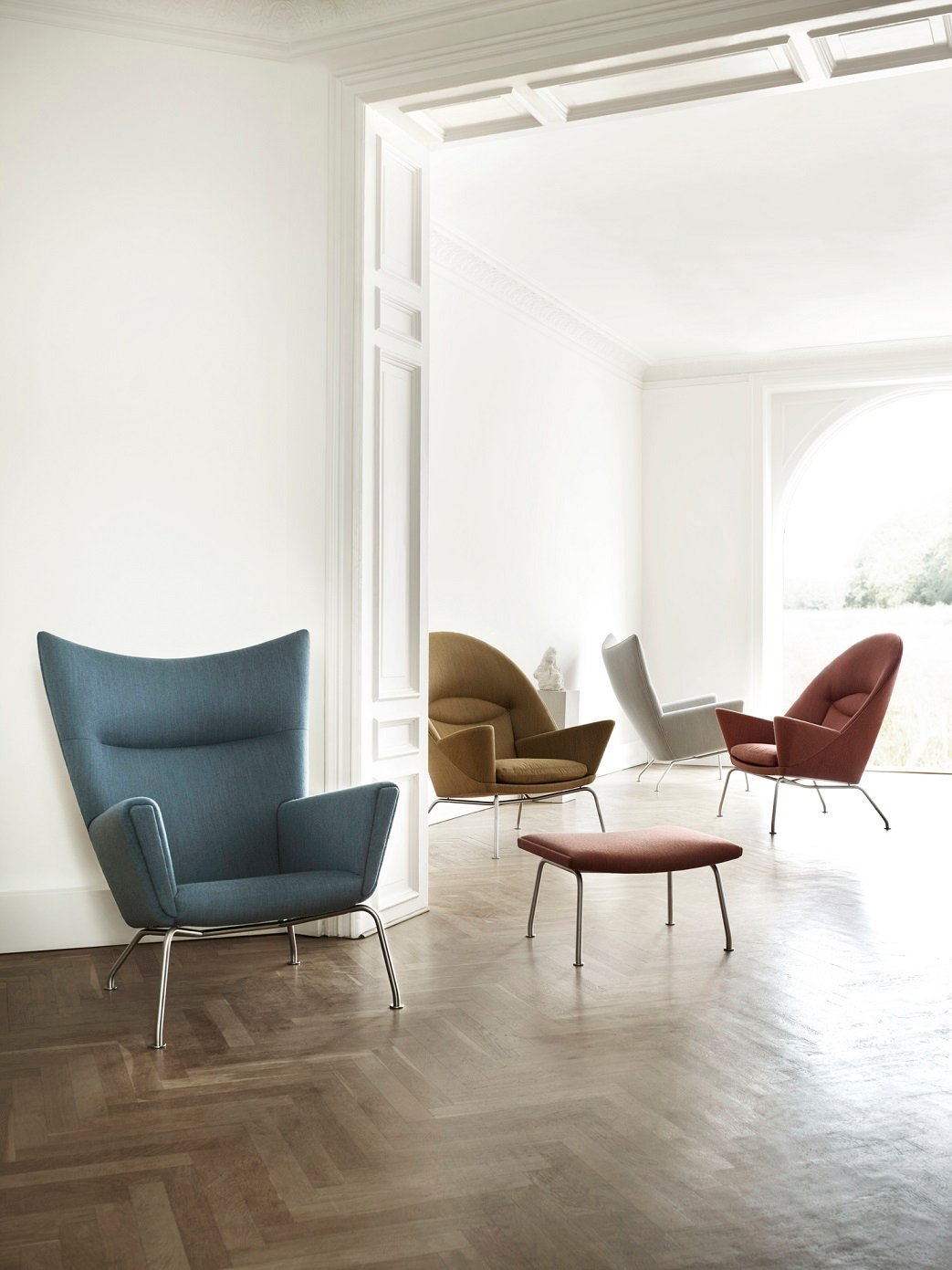Křeslo CH445 Wing Chair