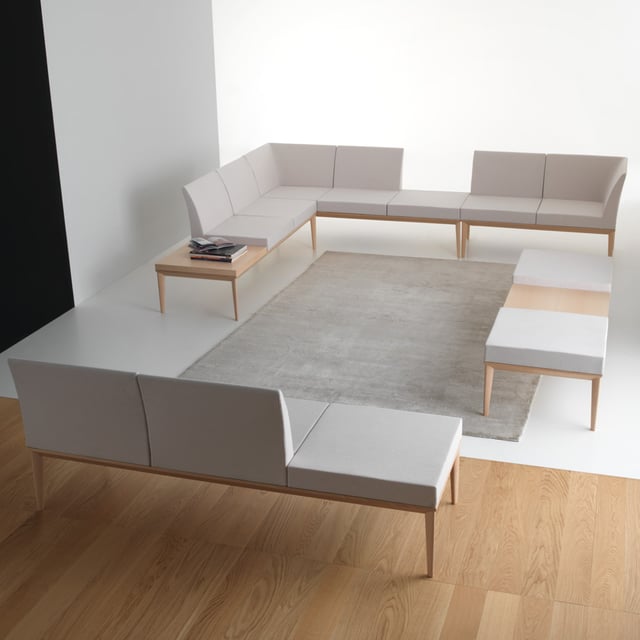 Zelig benches