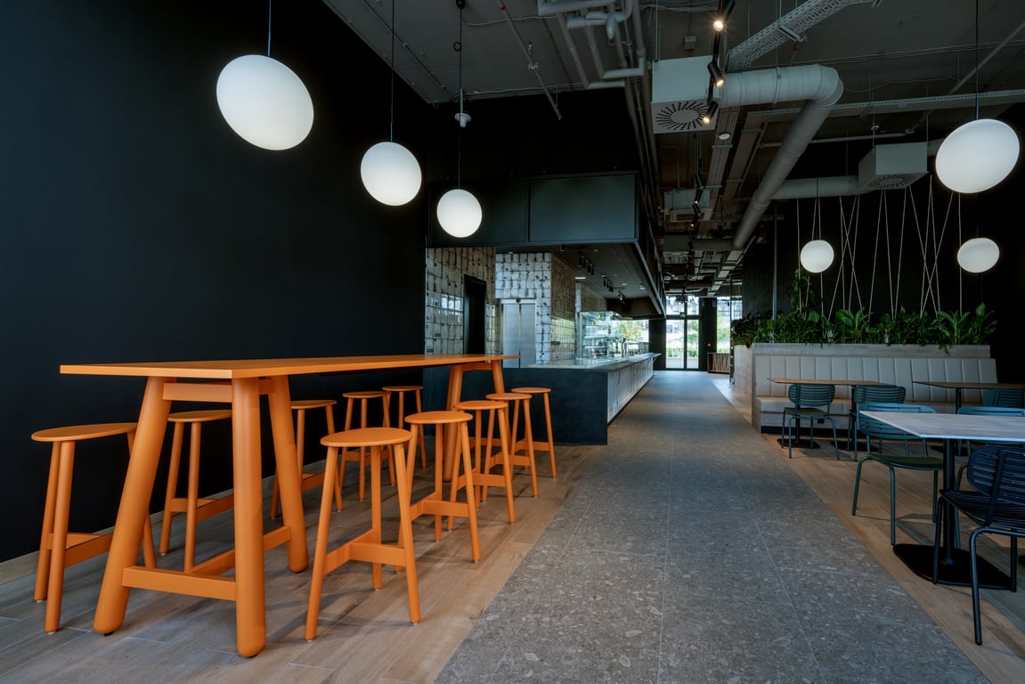 Realizace: DeliKitchen, AFI City Tower - galerie 1