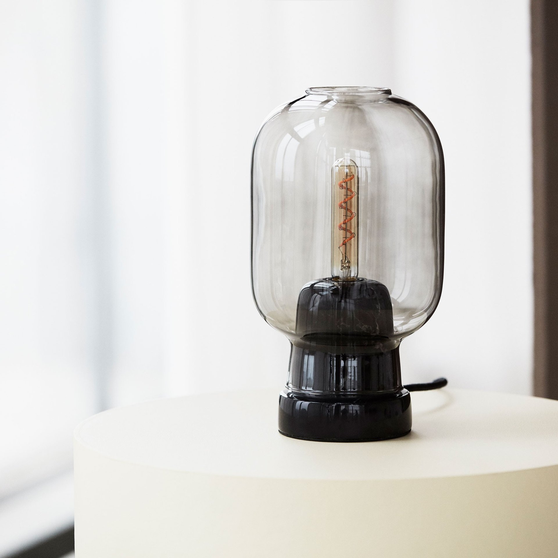 Stolní lampa Amp