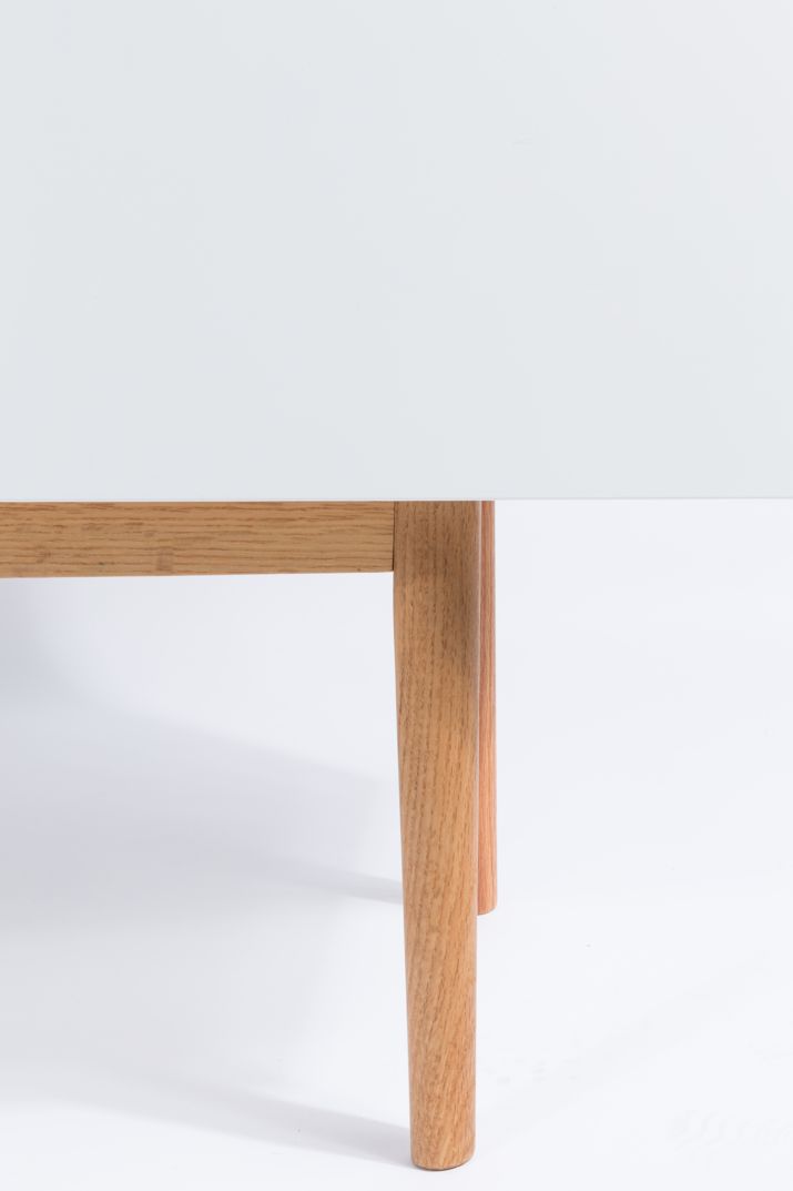 Skříň High on wood 2DR2DO
