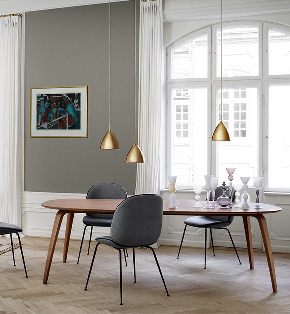 Stůl GUBI Dining Table Elliptical