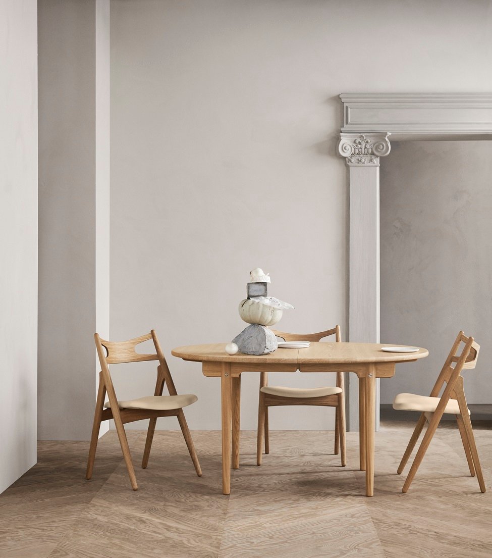 Židle CH29P Sawbuck Chair