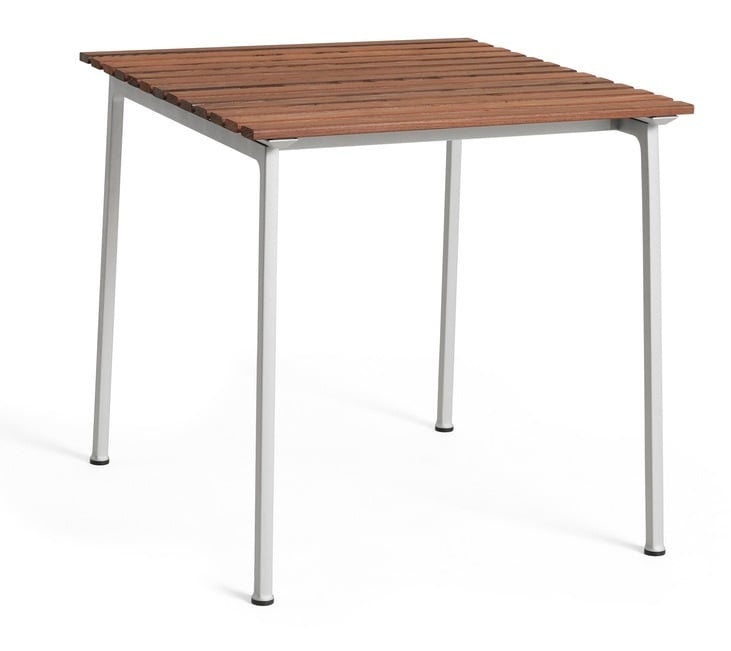Traverse 75 table