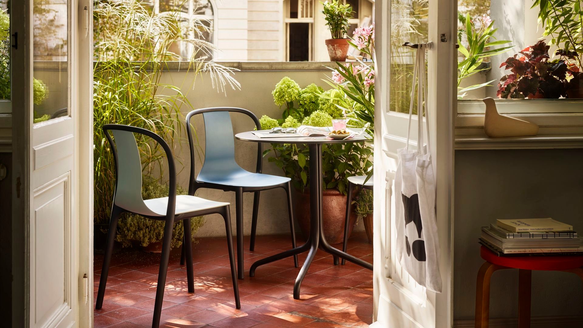 Židle Belleville Chair