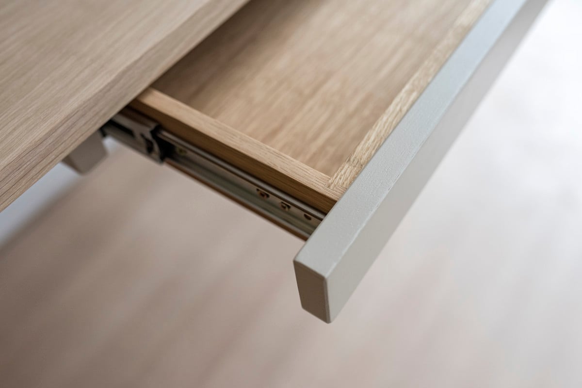 Pracovní stůl Desk