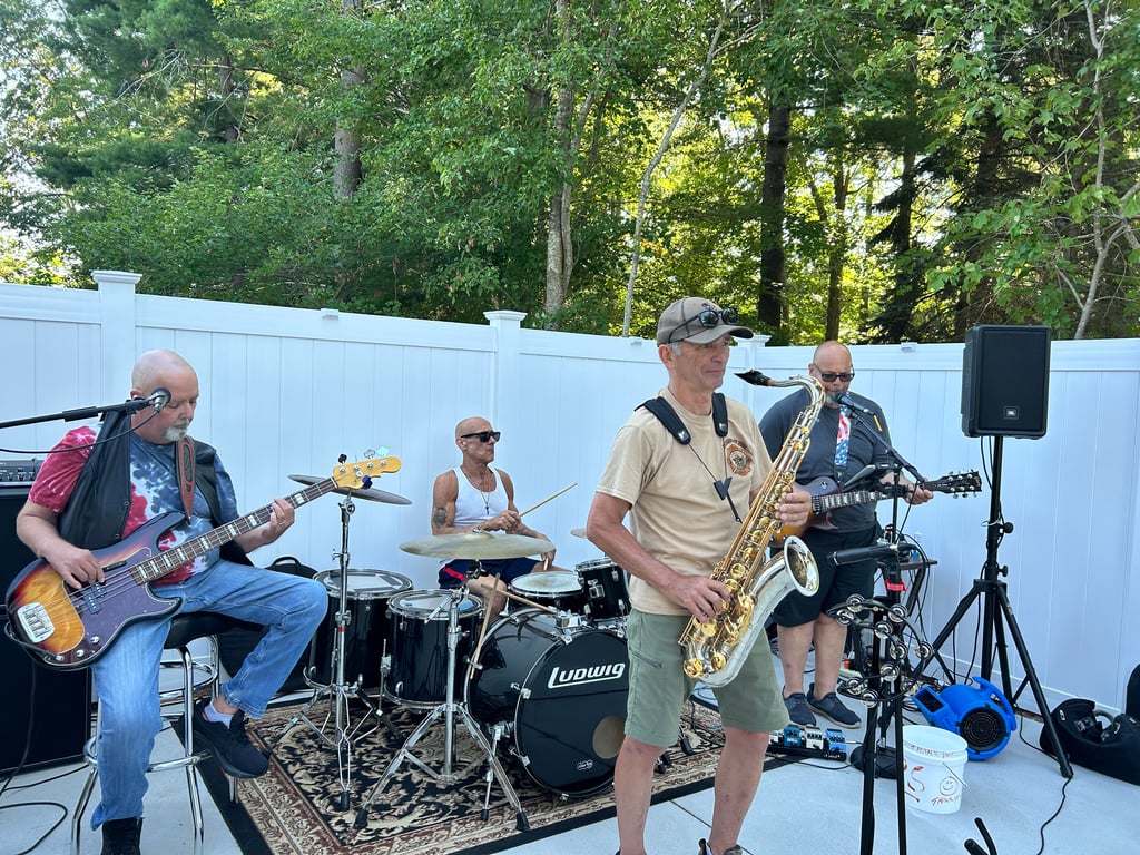 Bill, Steve, Johnny and Frank at Phil Graham’s house