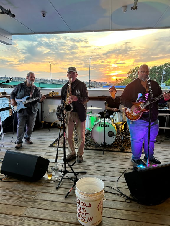 Bill, Steve, Johnny and Frank at The Deck in Salisbury