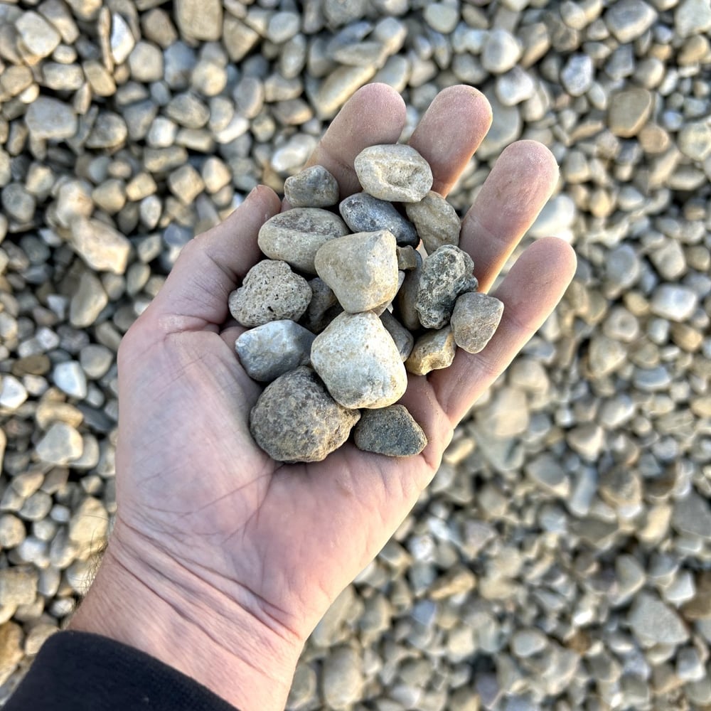 Washed Gravel 1 & 1/2"