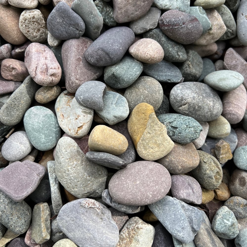 1-1/2" Round Rock Washed