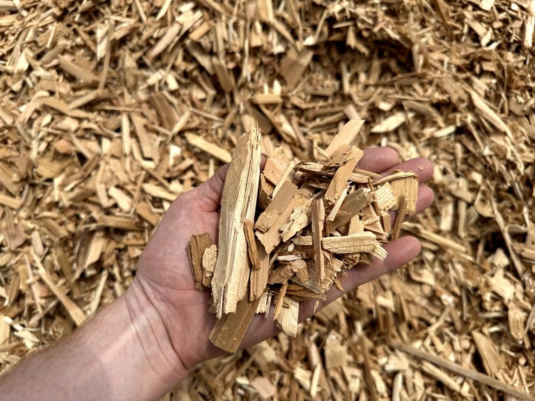 Clean Wood Chips — Weaver Mulch