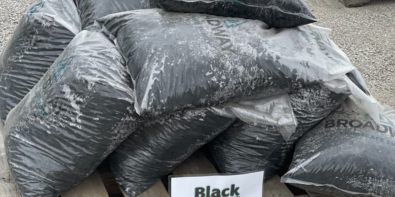 1.5 Cu Ft Bag Black Recycled Mulch