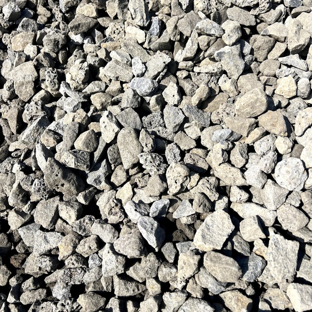 1 1/2" Economy Basalt Chips
