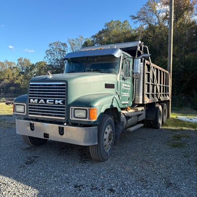 Tandem Load of Unscreened Fill Dirt Image