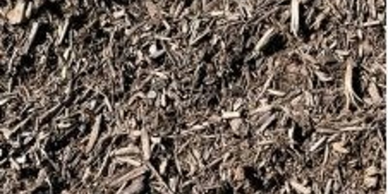 Natural Shredded Mulch
