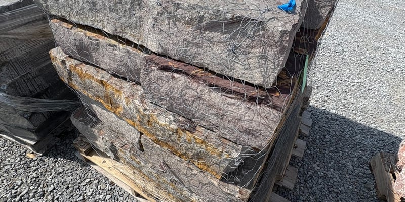 BLUE SANDSTONE SNAPPED STEP 3-4 FT