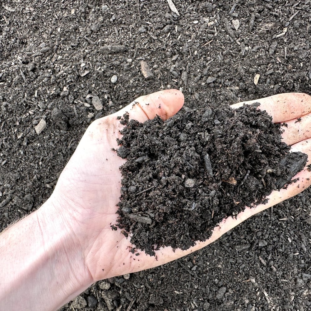 4-Way Topsoil Blend Close Up Soil