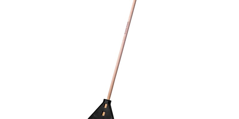 24" Plastic Leaf Rake