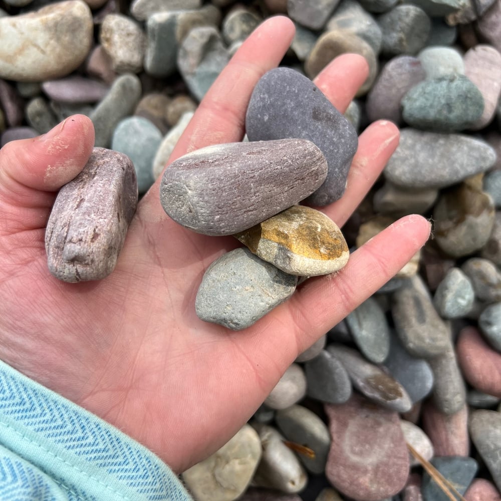 1-1/2" Round Rock Washed