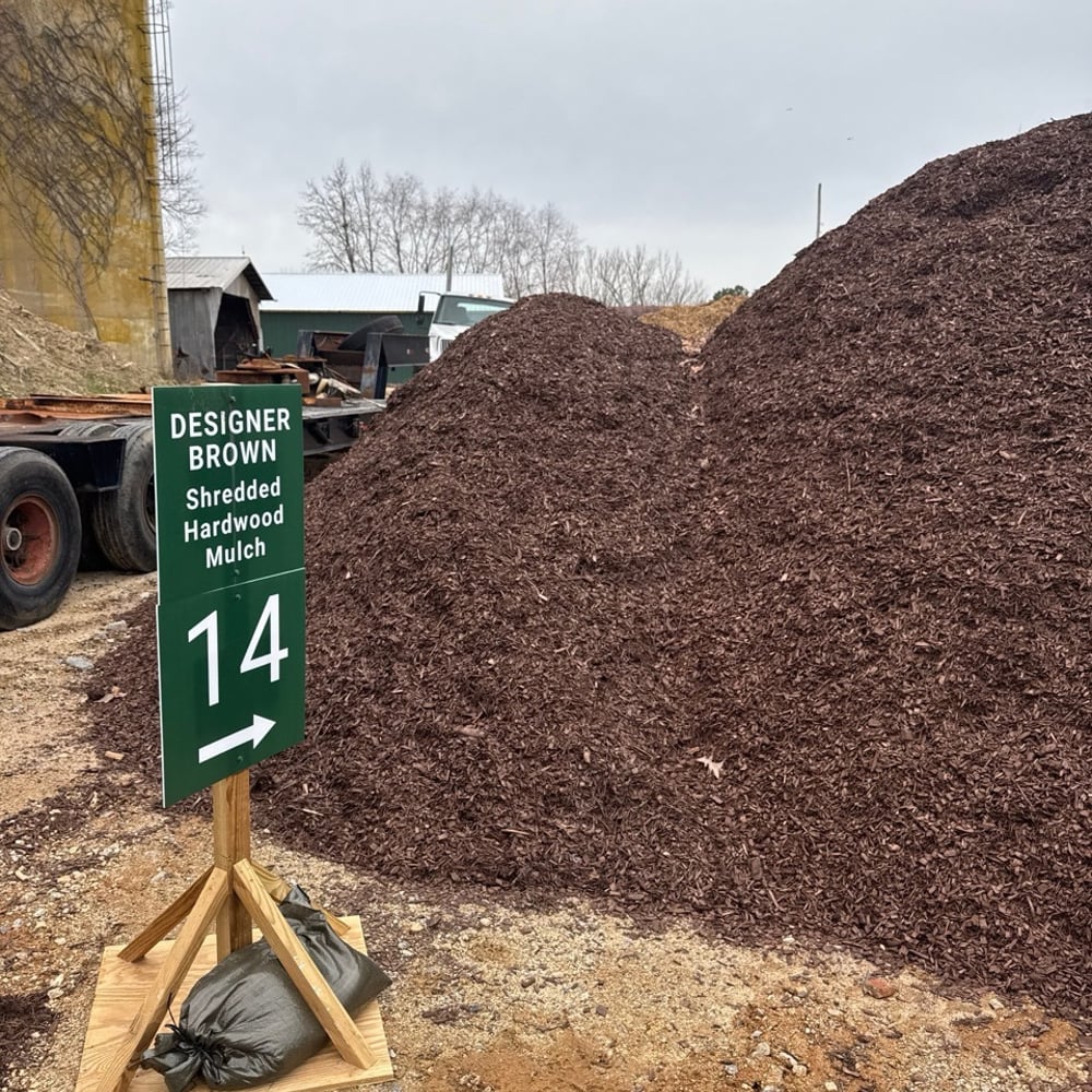 Designer Brown Hardwood Mulch (Dyed)
