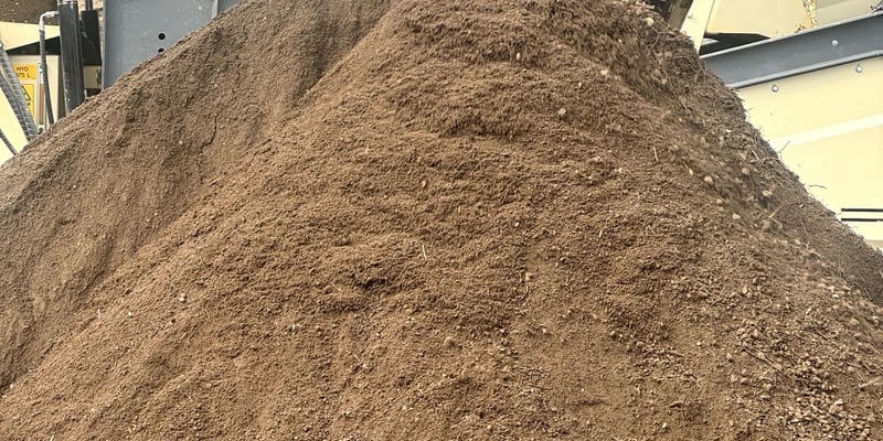 1/2" Screened Loam