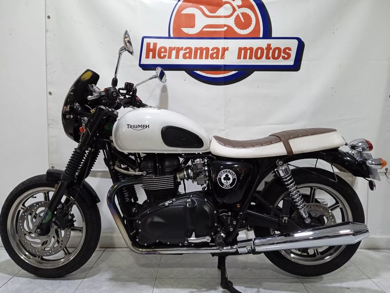 Triumph THRUXTON 900 ACE