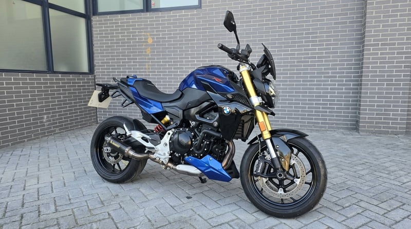 BMW F 900 R