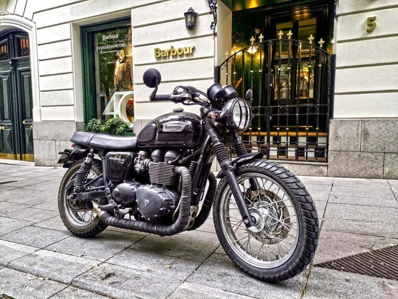 Triumph BONNEVILLE T100 900