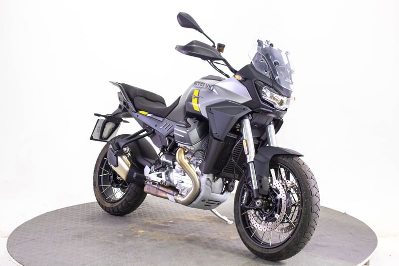 Moto Guzzi STELVIO 