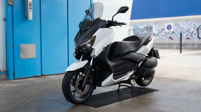 Yamaha X-MAX 125