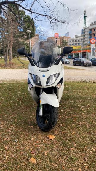 Piaggio-Vespa XEVO 125