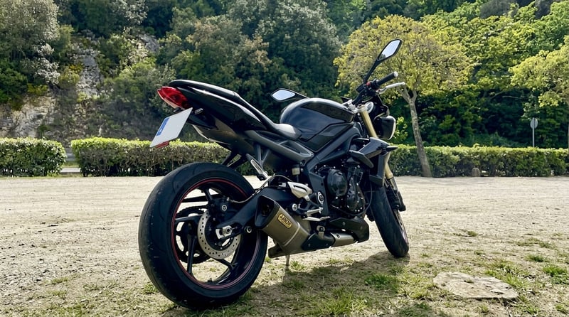 Triumph STREET TRIPLE 675 ABS