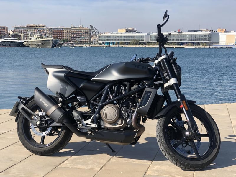 Husqvarna SVARTPILEN 701 ABS