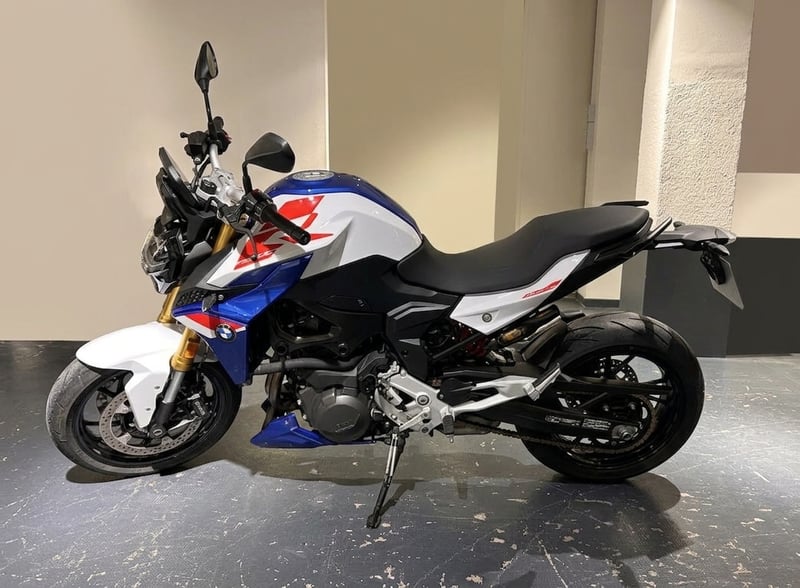 BMW F 900 R