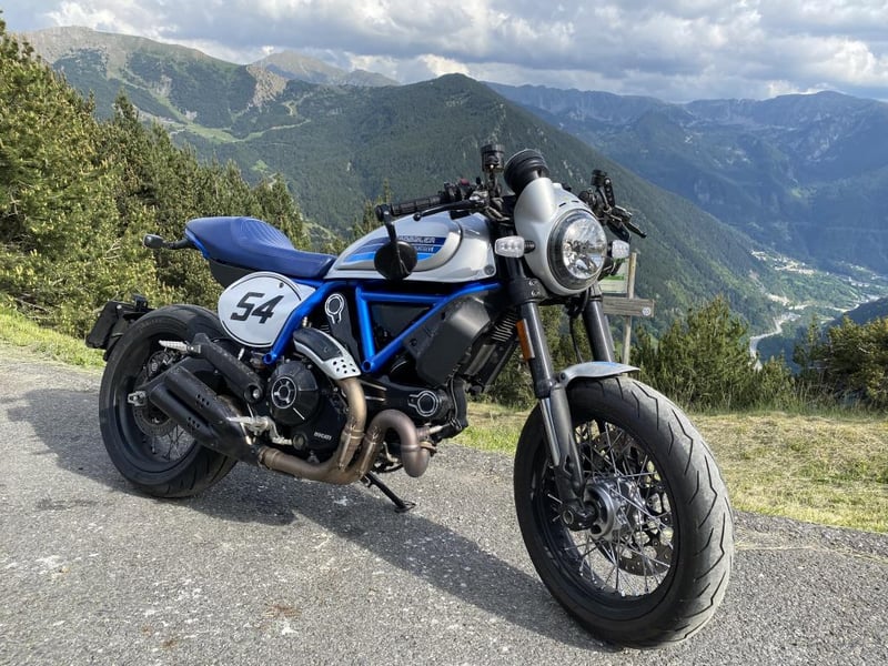 Scrambler Ducat CAFE RACER 803