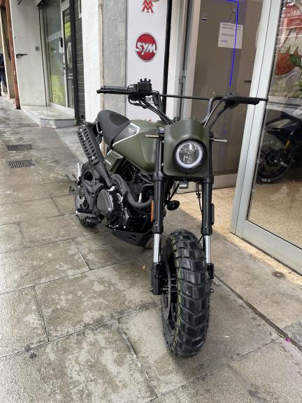 Brixton BX 125 