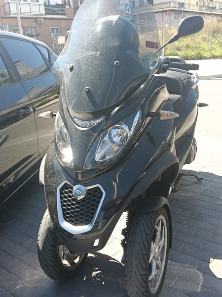 Piaggio MP3 400