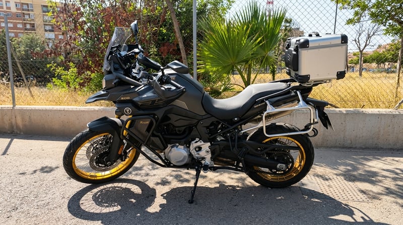 VOGE 900dsx
