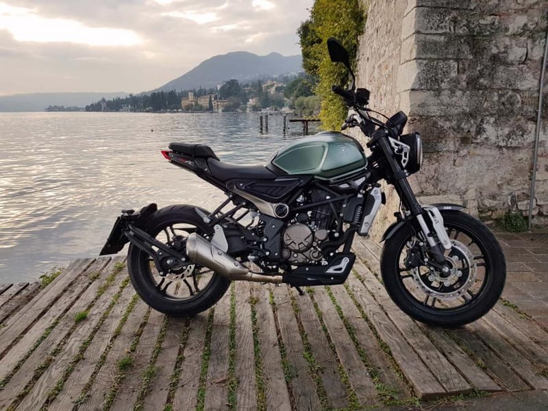 VOGE 300AC