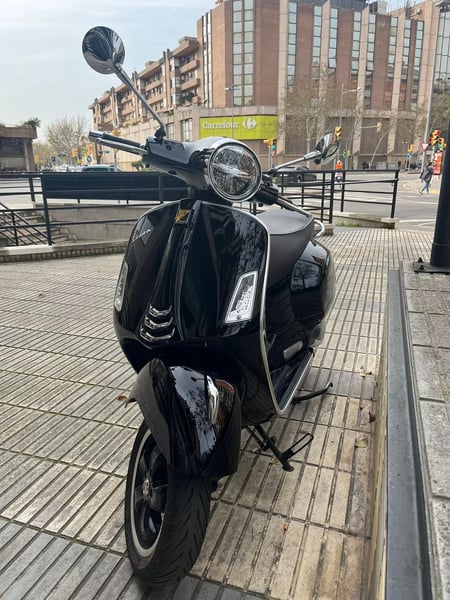 Vespa SUPERSPORT 300