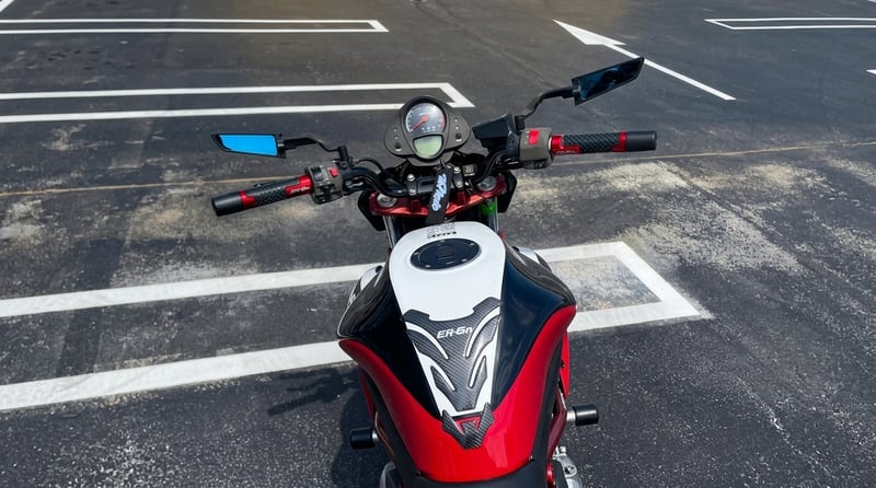 Kawasaki ER-6 N
