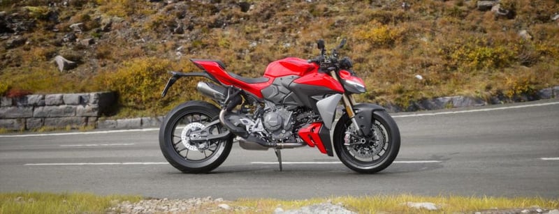 Ducati Streetfighter V2