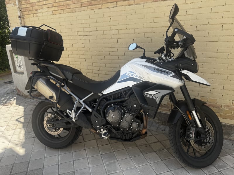 Triumph TIGER 900