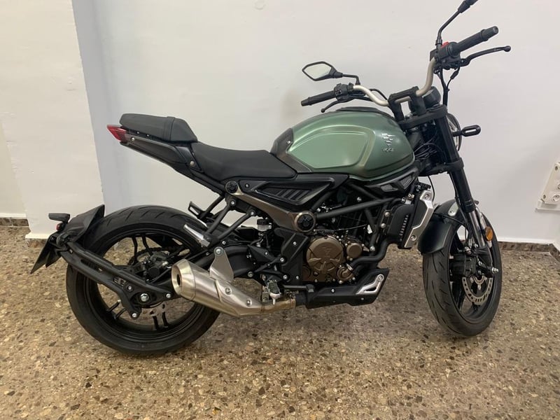 VOGE 300AC