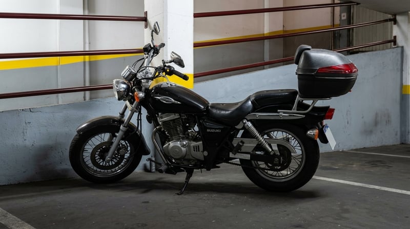 Suzuki MARAUDER 250 GZ