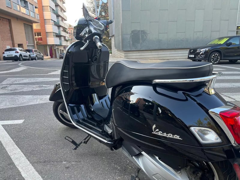Vespa SUPERSPORT 300