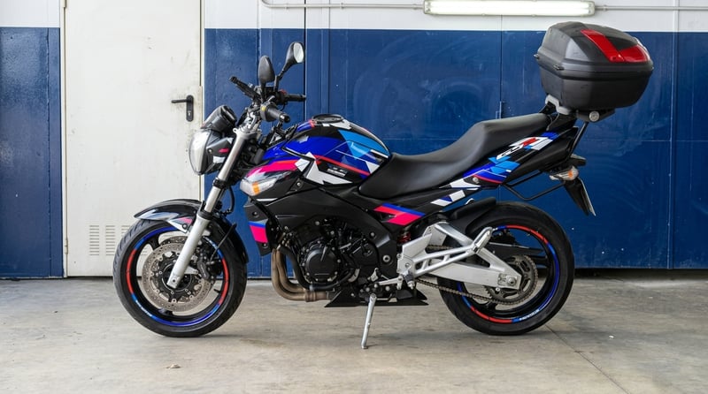 Suzuki GSR 600