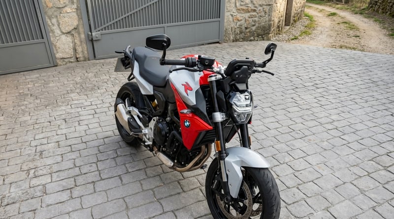 BMW F 900 R