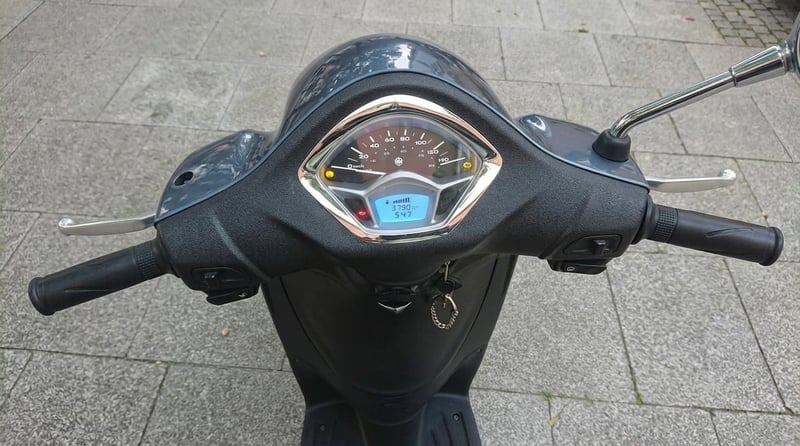 Piaggio-Vespa LIBERTY 125 I-GET ABS