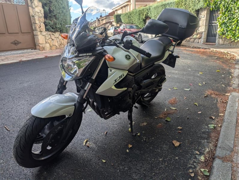 Yamaha XJ6 N